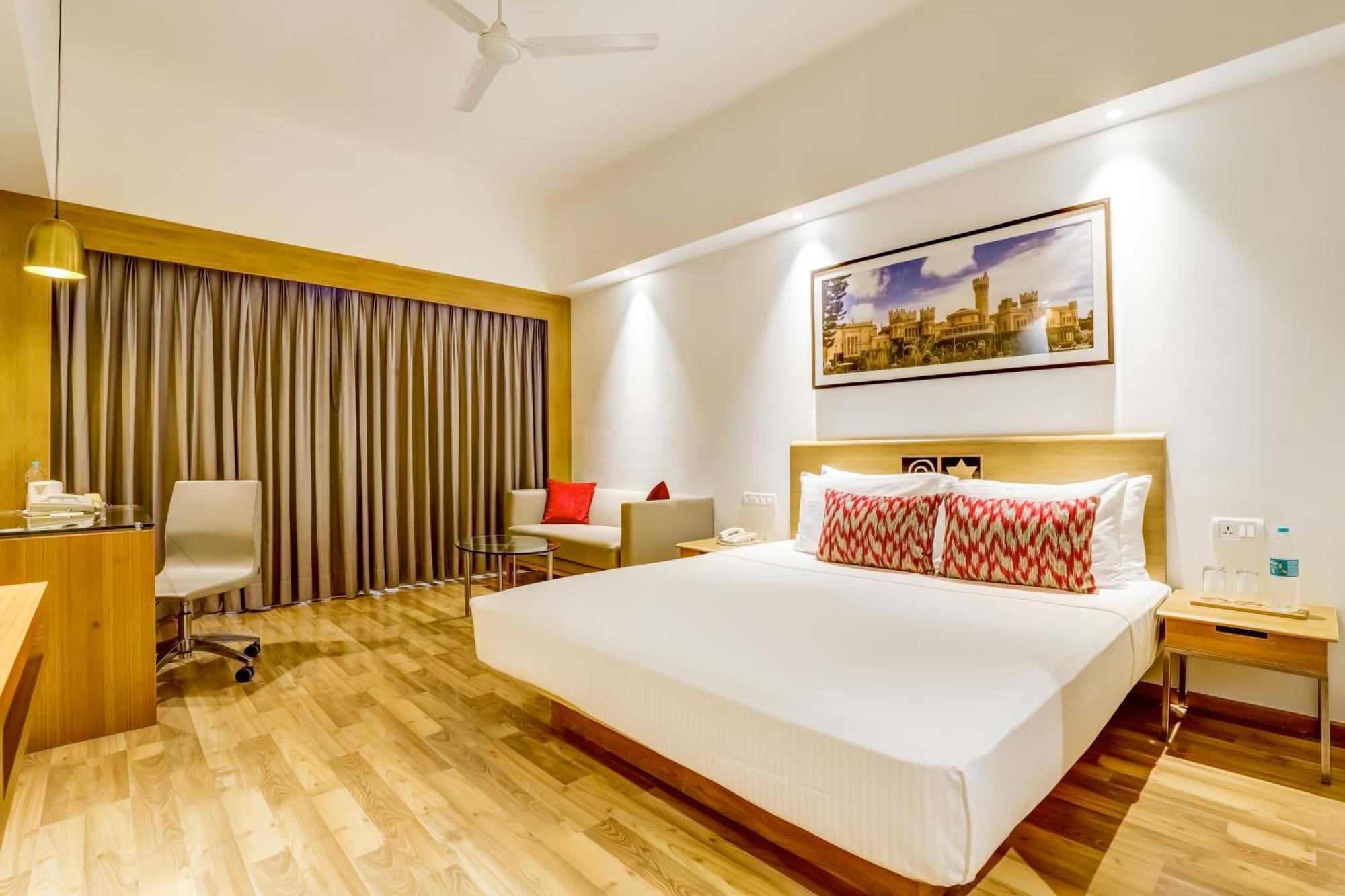 Lemon Tree Hotel Electronics City Bangalore Eksteriør bilde