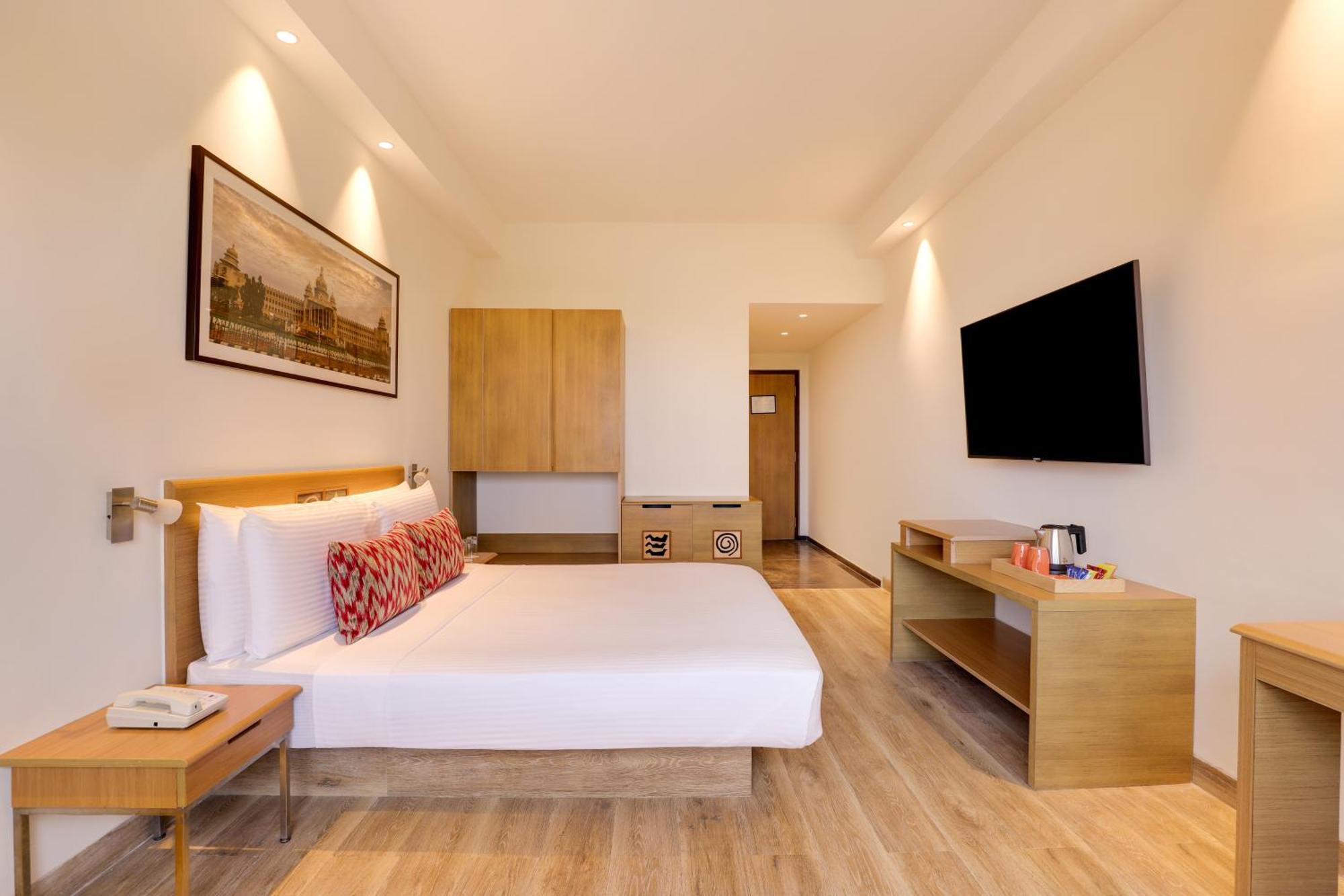 Lemon Tree Hotel Electronics City Bangalore Eksteriør bilde